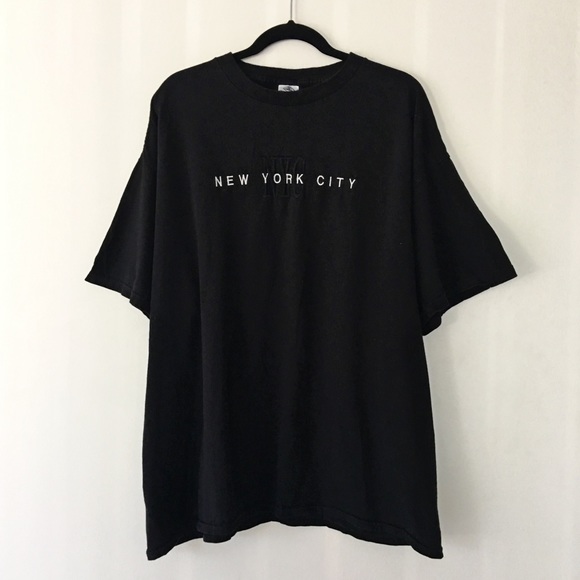Vintage Tops - ✨ Retro New York City Embroidered Graphic Tee